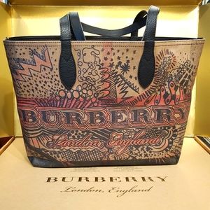 Burberry Shopper reversible tote